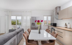 New luxury 2bedroom 2bathroom suite